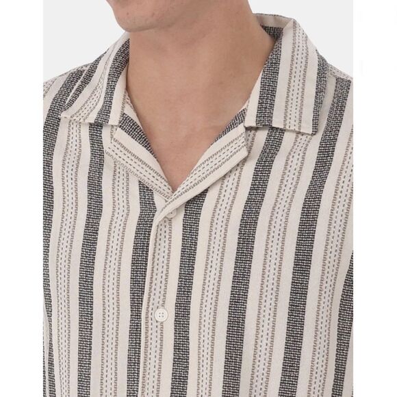 Men’s Textured Fabric Button Front Short Sleeve Shirt Size 3XL - Picture 6 of 7